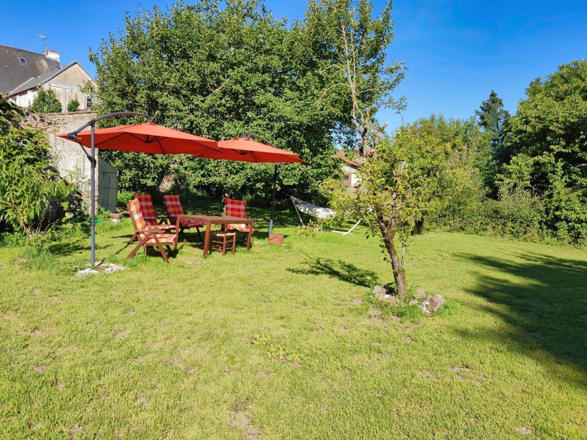 Number 22 - Le Dorat - Apartment One With Garden & Free Parking Bagian luar foto